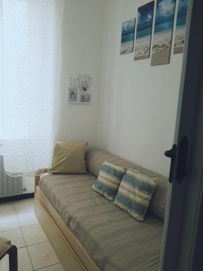 アルベンガLa Casa Sulla Piazzettaアパートメント エクステリア 写真